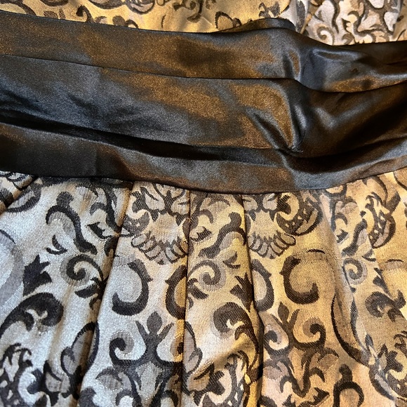 Black and silver strapless dress - Picture 3 of 3